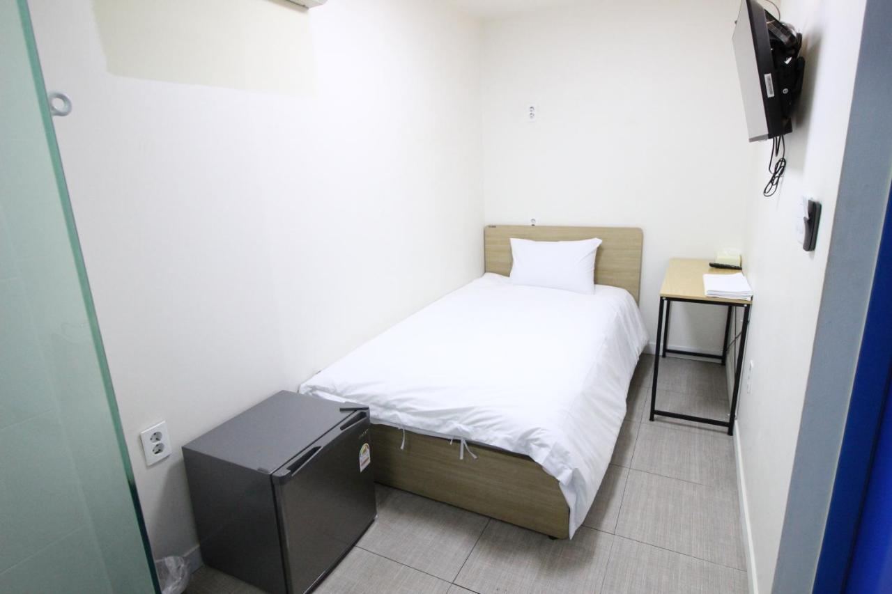 Hotel Golden Park Myeongdong Séoul Extérieur photo